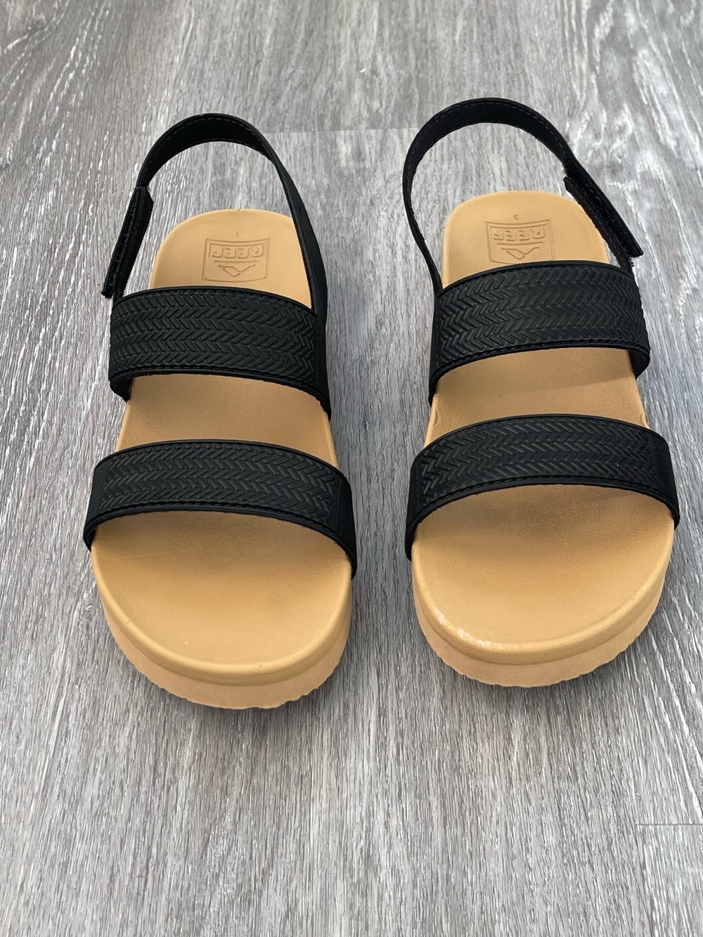 Reef Water Vista Sandals Size 3